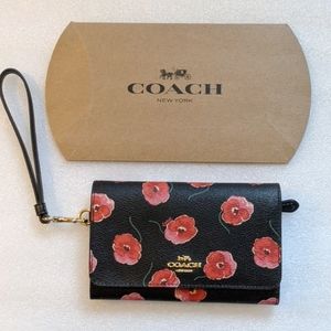 Coach wallet with gift box